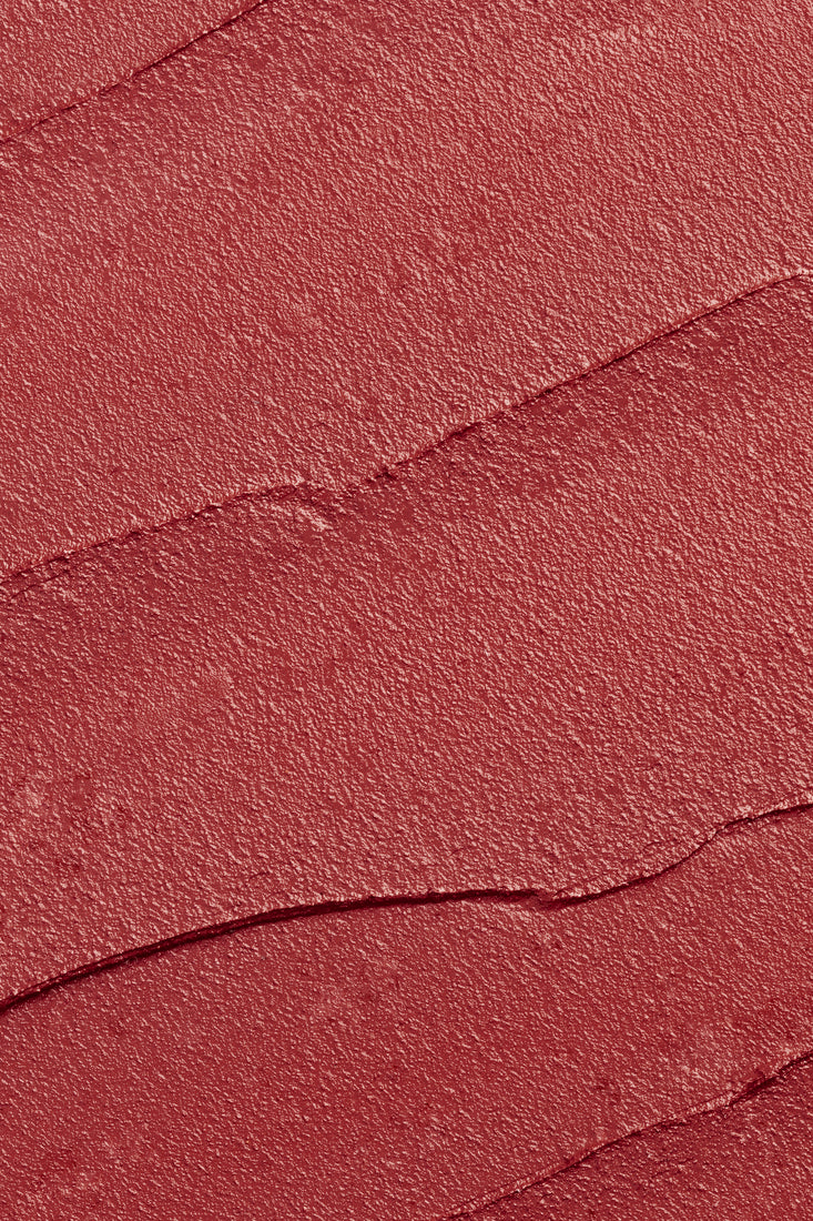 Luminous Moisture Huulipuna