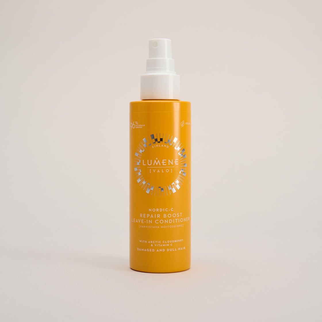 Vahvistava hoitosuihke